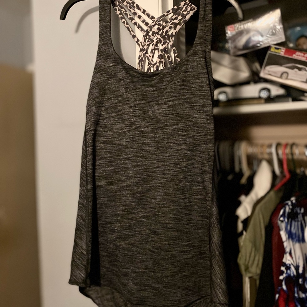 Women’s Lulu Workout Top